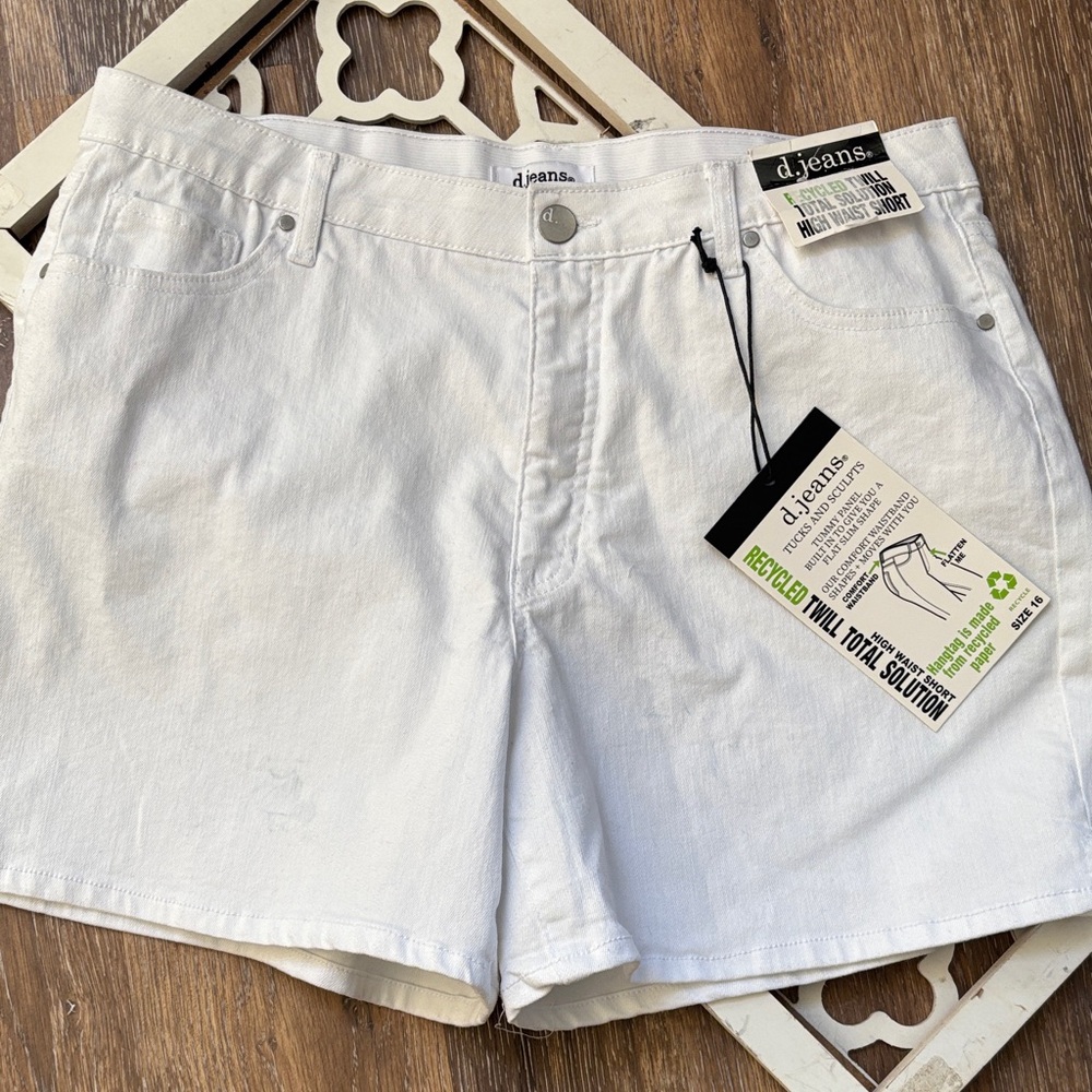 d. jeans Women's Jean Shorts 16 (new) last pair! - Picture 2 of 11